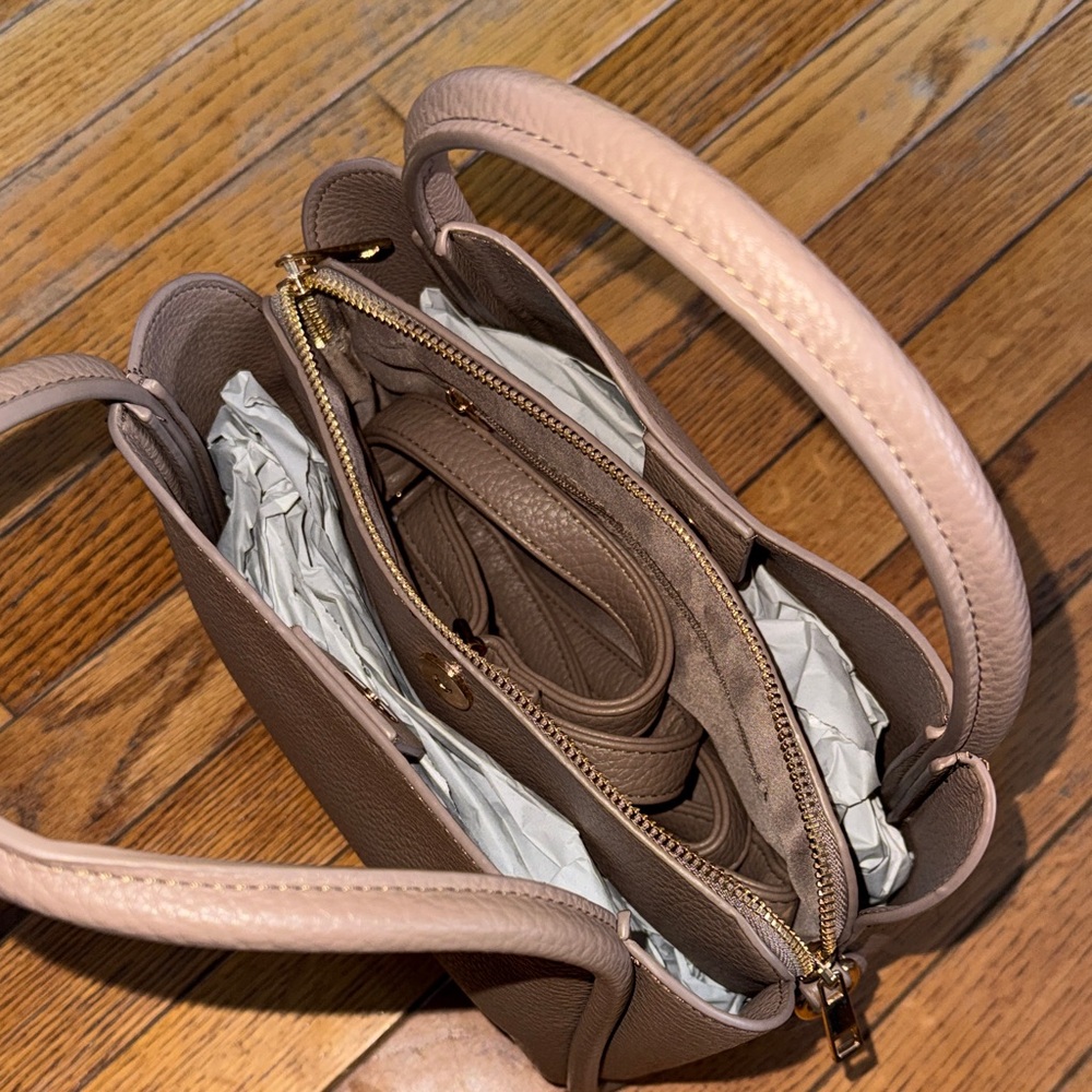 Tan Handbag - Picture 4 of 11